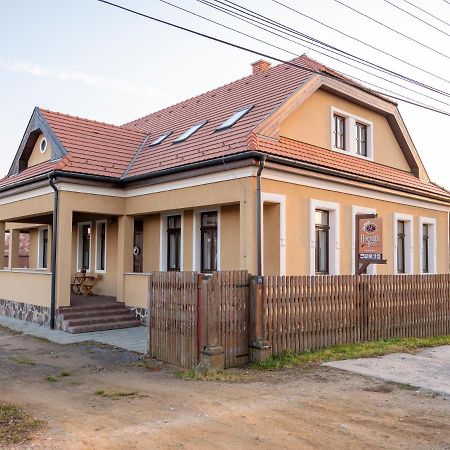 Pensiune Agroturistica Horvath-Kert Borzont Buitenkant foto